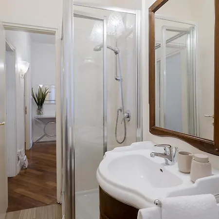 Palazzo Torino Chic & Charm Flat * Sanremo