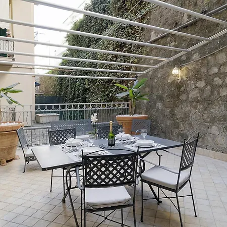 Apartamento Guesthost - Palazzo Torino Chic & Charm Flat San Remo