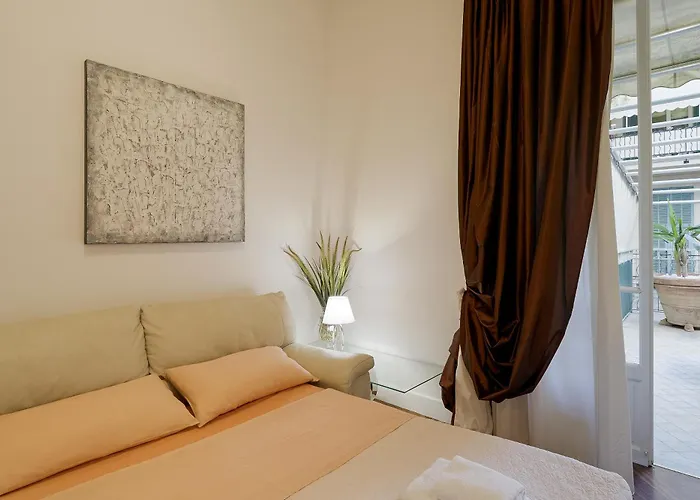 Guesthost - Palazzo Torino Chic & Charm Flat Апартаменты